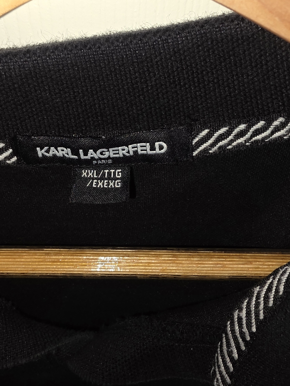 Karl Lagerfeld Men’s Black Sweater - Classic Knit